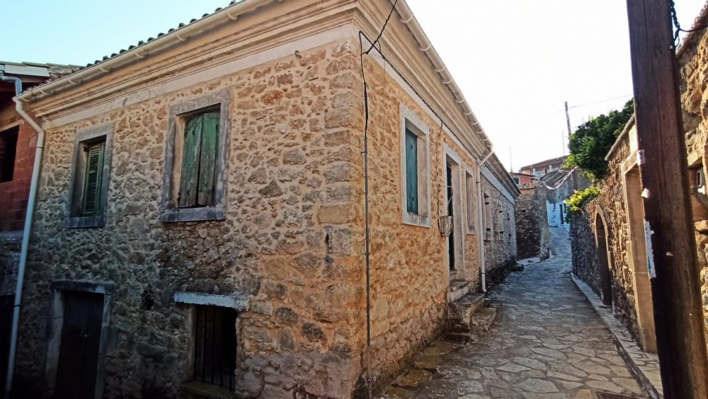 traditional-stone-house-5-roula-rouva-corfu-real-estate