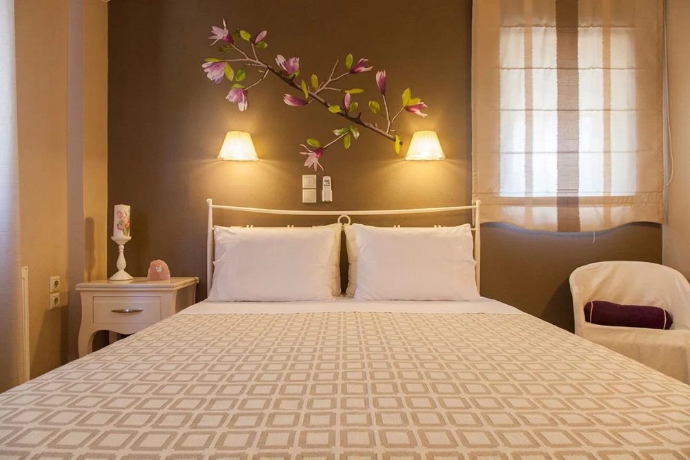villa-gaia-bedroom-double-bed-10-roula-rouva-corfu-real-estate