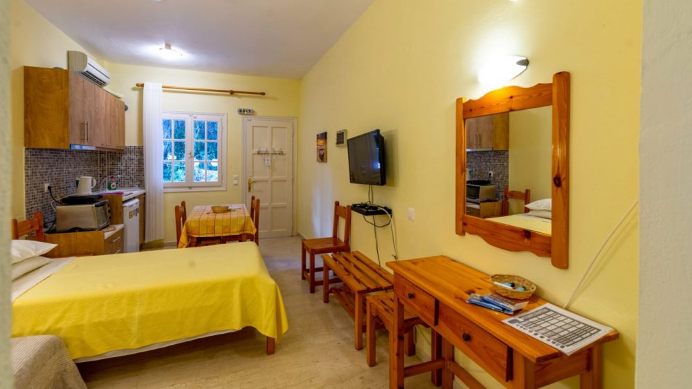 one-bedroom-apartment-4-roula-rouva-corfu-real-estate