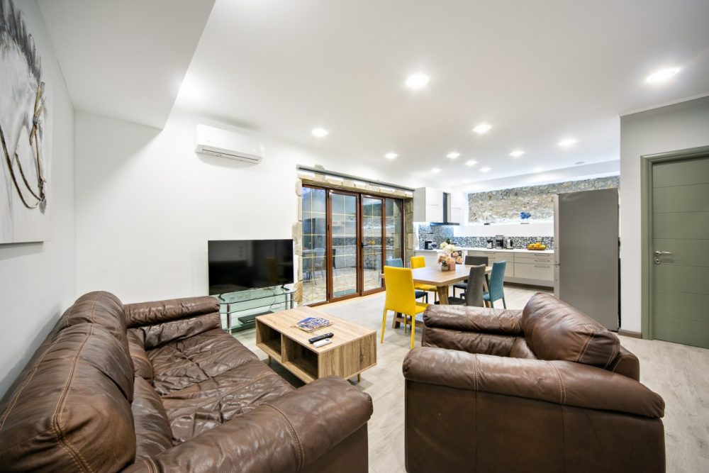 1level-livingroom-kitchen-0012-roula-rouva-corfu-real-estate