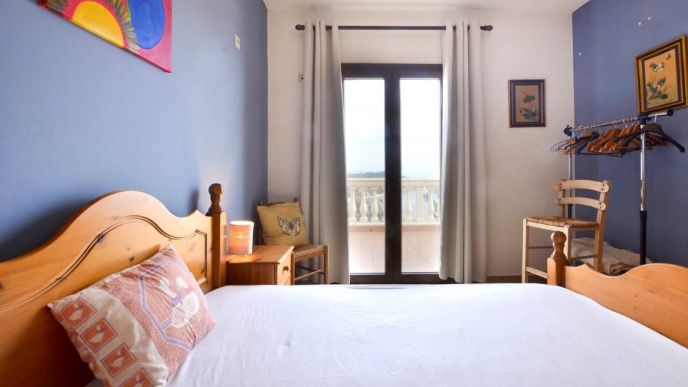 bedroom-3-1-roula-rouva-corfu-real-estate