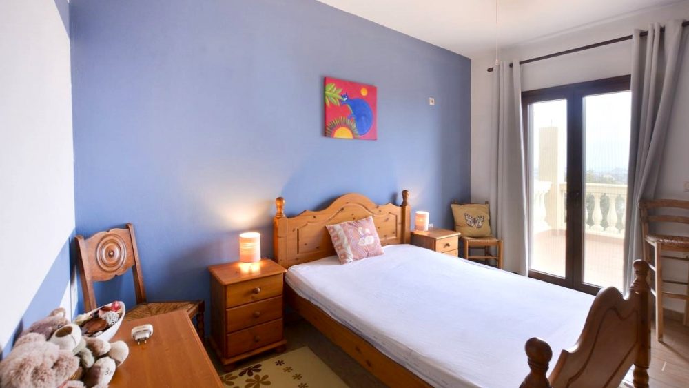 bedroom-3-roula-rouva-corfu-real-estate