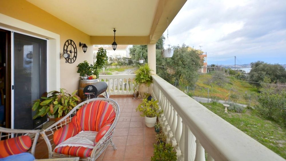 living-room-veranda-2-roula-rouva-corfu-real-estate