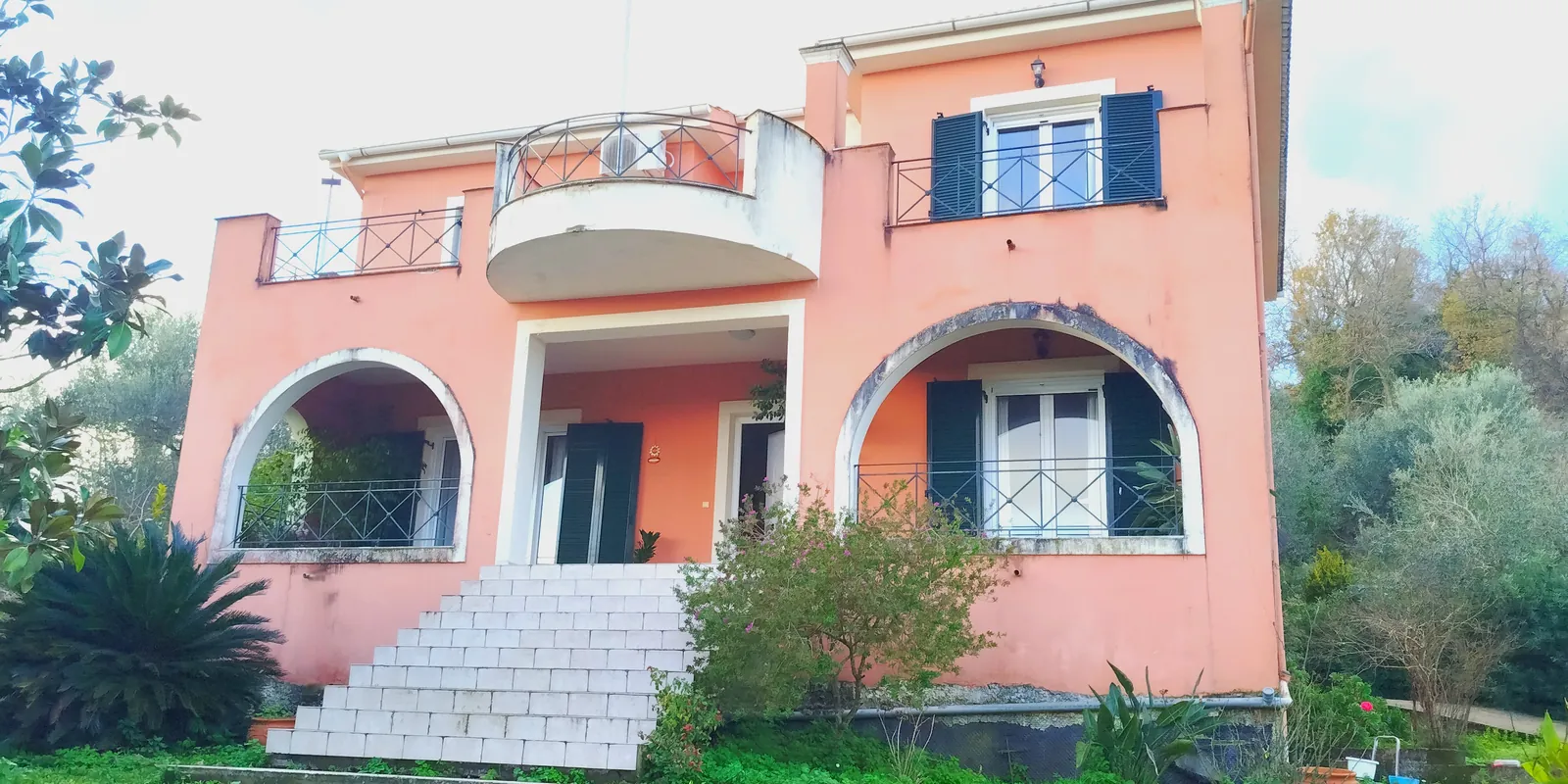 Σπίτι με θέα στη θάλασσα στον Βίρο, κεντρική Κέρκυρα